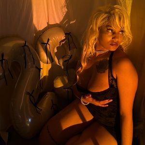 Meet your Posher, Cayla